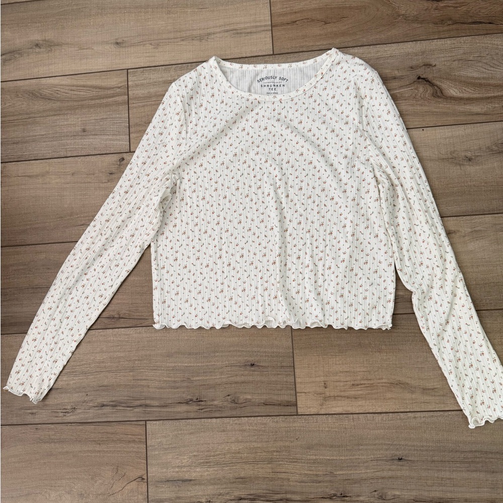 Aéropostale White Long Sleeve Floral Print Cropped Seriously Soft Shrunken Tee